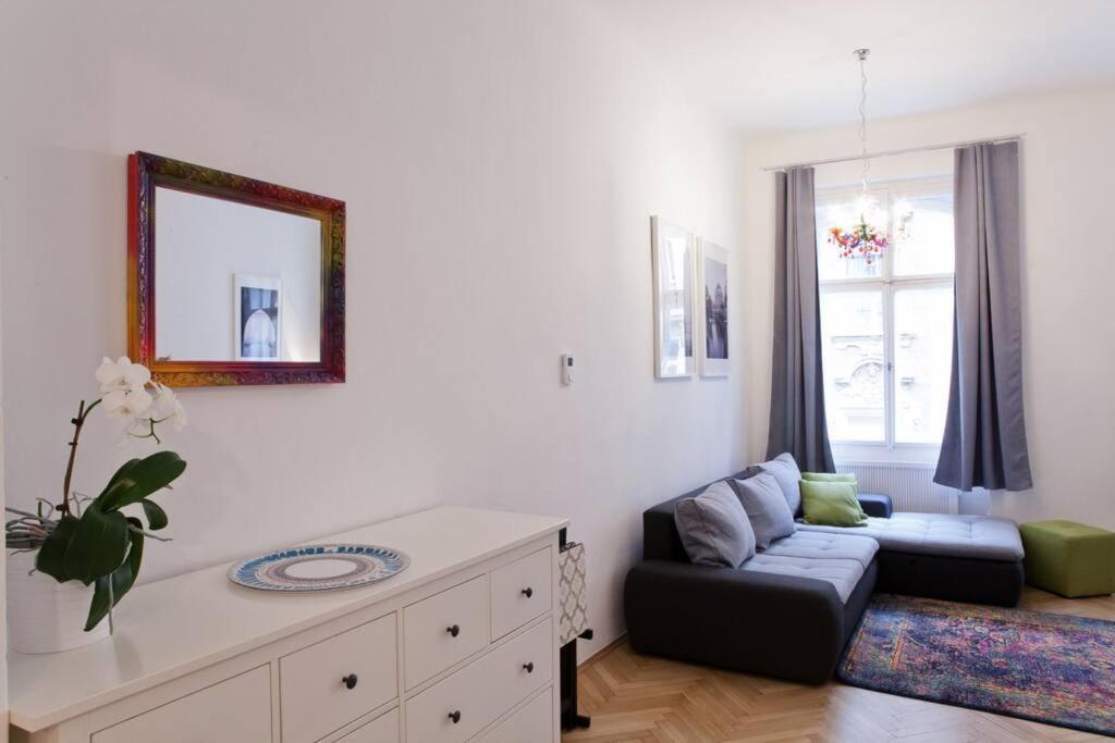 Prague Center Apartment With Fireplace Extérieur photo