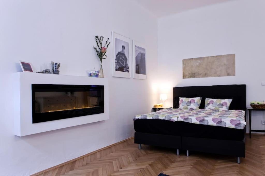 Prague Center Apartment With Fireplace Extérieur photo